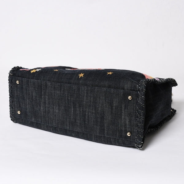 極美品 CHANEL シャネル チェーントートバッグ A31932 10番台 夜間飛行 刺繍 ココマーク デニム エンブロイダリー 中古 4a007858