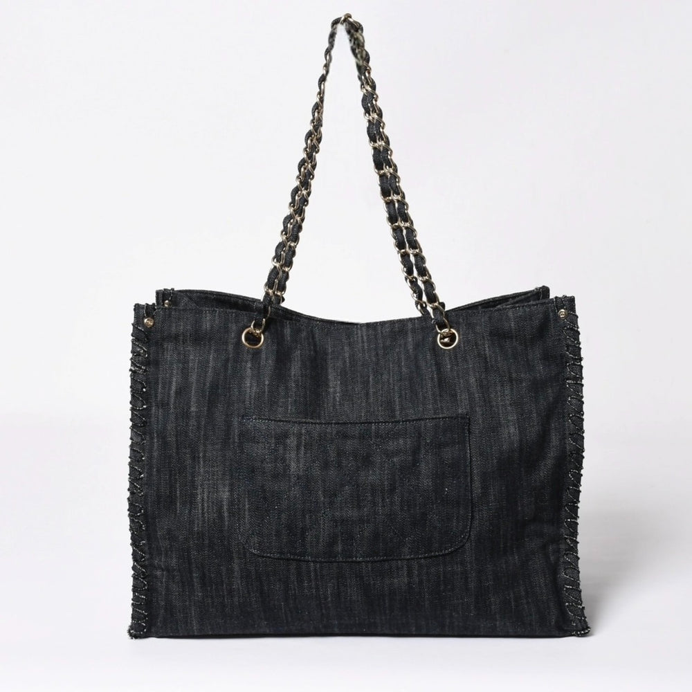 極美品 CHANEL シャネル チェーントートバッグ A31932 10番台 夜間飛行 刺繍 ココマーク デニム エンブロイダリー 中古 4a007858