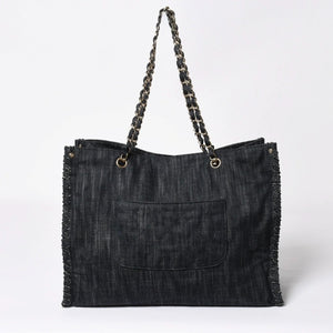 極美品 CHANEL シャネル チェーントートバッグ A31932 10番台 夜間飛行 刺繍 ココマーク デニム エンブロイダリー 中古 4a007858