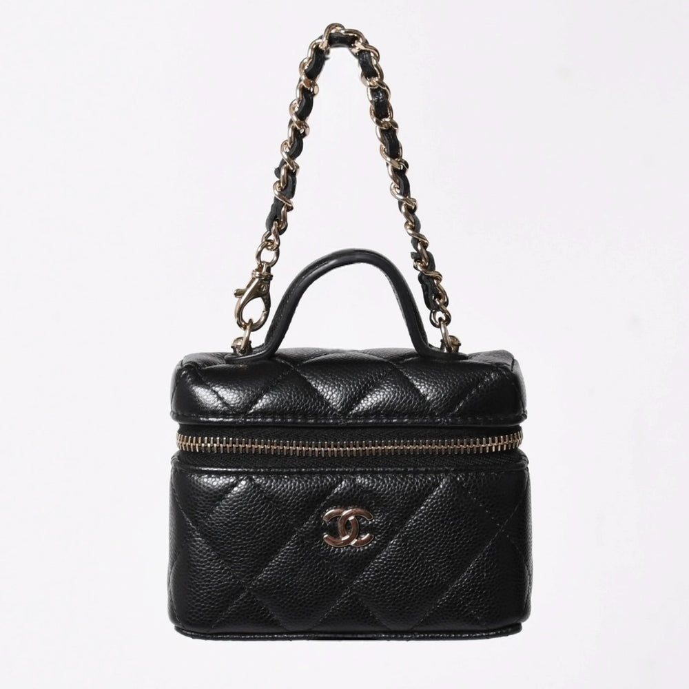 極美品 CHANEL シャネル クラシック ミニ バニティ バッグチャーム ランダム番台 キャビアスキン ブラック ゴールド金具 中古 4a007782