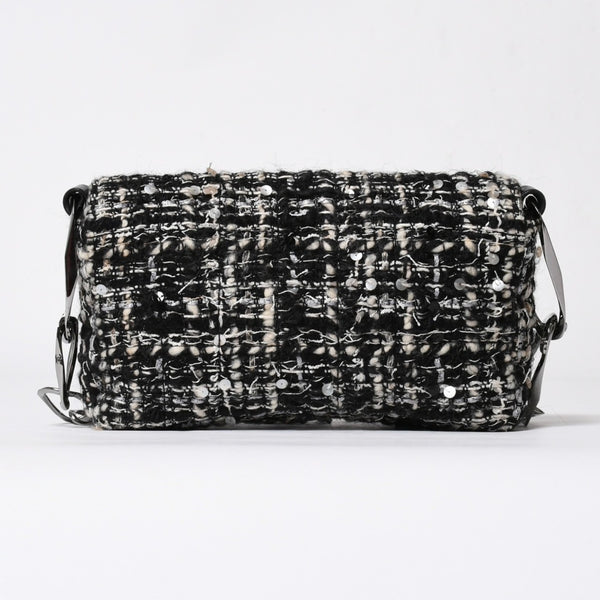 極美品 CHANEL シャネル ワンショルダーバッグ 8番台 ココマーク ツイード スパンデックス ブラック ホワイト シルバー金具 中古 4a007783