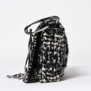 極美品 CHANEL シャネル ワンショルダーバッグ 8番台 ココマーク ツイード スパンデックス ブラック ホワイト シルバー金具 中古 4a007783