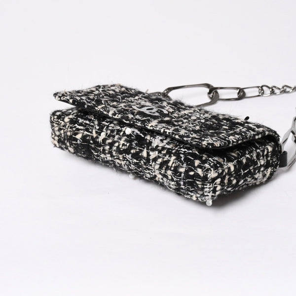 極美品 CHANEL シャネル ワンショルダーバッグ 8番台 ココマーク ツイード スパンデックス ブラック ホワイト シルバー金具 中古 4a007783
