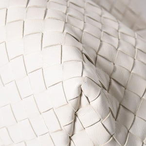 極美品 BOTTEGA VENETA ボッテガヴェネタ ハンドバッグ イントレチャート ホワイト ゴールド金具 レザー B08716912H 中古 4a007864