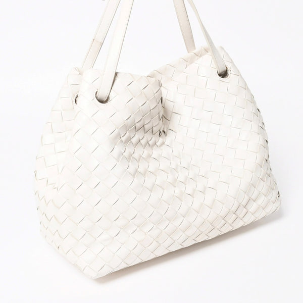 極美品 BOTTEGA VENETA ボッテガヴェネタ ハンドバッグ イントレチャート ホワイト ゴールド金具 レザー B08716912H 中古 4a007864