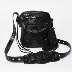 極美品 BALENCIAGA バレンシアガ ル カゴール ショルダーバッグ 719065 レザー ブラック 現行 中古 4a008218