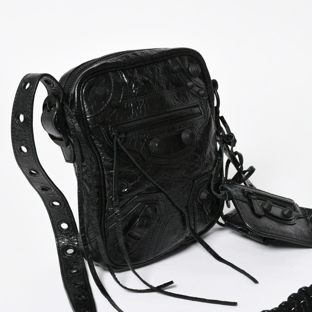 極美品 BALENCIAGA バレンシアガ ル カゴール ショルダーバッグ 719065 レザー ブラック 現行 中古 4a008218