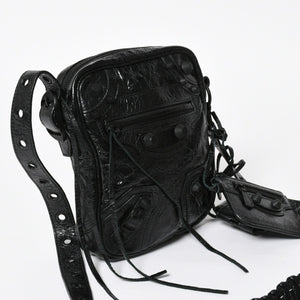 極美品 BALENCIAGA バレンシアガ ル カゴール ショルダーバッグ 719065 レザー ブラック 現行 中古 4a008218