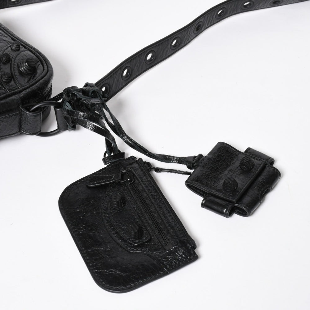 極美品 BALENCIAGA バレンシアガ ル カゴール ショルダーバッグ 719065 レザー ブラック 現行 中古 4a008218