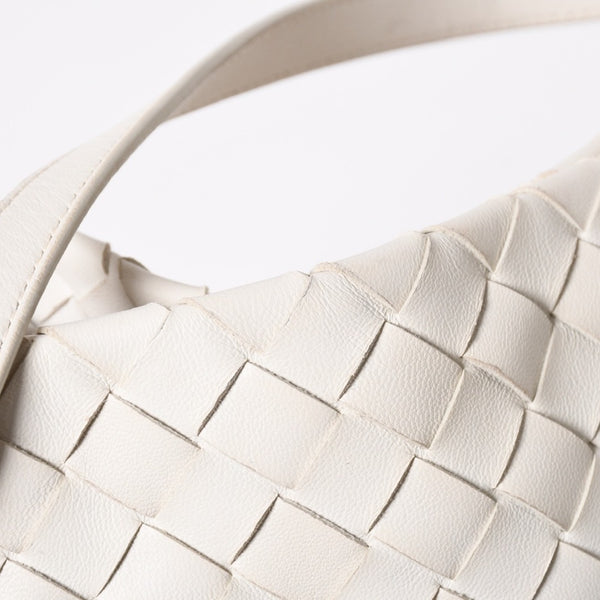 極美品 BOTTEGA VENETA ボッテガヴェネタ ハンドバッグ イントレチャート ホワイト ゴールド金具 レザー B08716912H 中古 4a007864