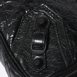 極美品 BALENCIAGA バレンシアガ ル カゴール ショルダーバッグ 719065 レザー ブラック 現行 中古 4a008218