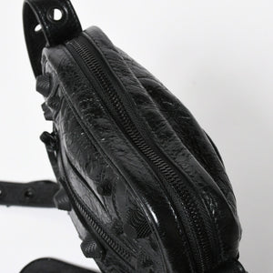極美品 BALENCIAGA バレンシアガ ル カゴール ショルダーバッグ 719065 レザー ブラック 現行 中古 4a008218