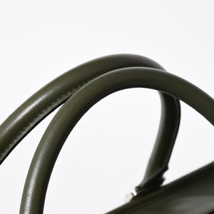 新品同様品 LOEWE ロエベ アマゾナ 44 アナグラム Amazona 44 Anagram ハンドバッグ カーキ 061506 中古 4a008224