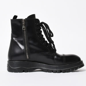 極美品 PRADA プラダ サイドジップ レースアップコンバットブーツ ブラック レザー キャップトゥ サイズ37(23.5cm) シルバー金具 中古 4a007755