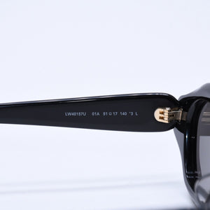 極美品 LOEWE ロエベ レクタンギュラー スリム サングラス LW40157U サイズ51◻︎17 140 ブラック グレー アイウェア ゴールド金具 中古 4a007958