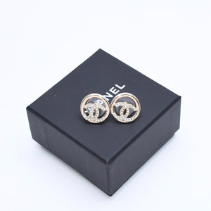 極美品 CHANEL シャネル ココマーク サークル ピアス 両耳用 22A刻印 重量5.47g GP ラインストーン ゴールド金具 中古 4a007938