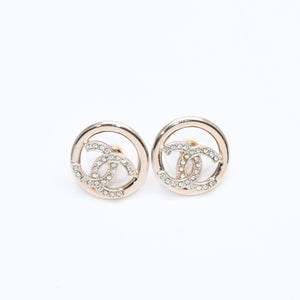 極美品 CHANEL シャネル ココマーク サークル ピアス 両耳用 22A刻印 重量5.47g GP ラインストーン ゴールド金具 中古 4a007938