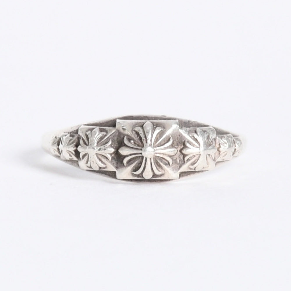 極美品 CHROME HEARTS クロムハーツ TINY PYRAMID RING タイニーピラミッド リング CHプラス 重量約2.13g サイズ8.5号 中古 4a008206