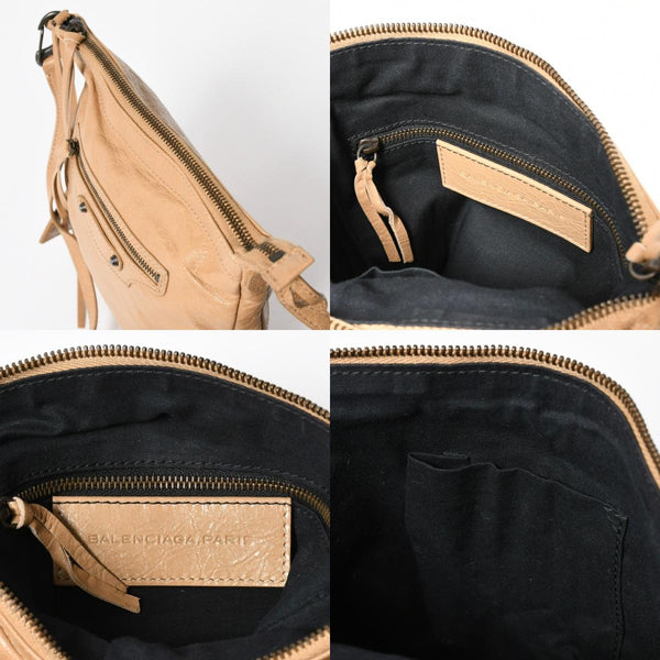 極美品 BALENCIAGA バレンシアガ クラシック クロスボディバッグ 528147 カーフレザー ベージュ アンティークゴールド金具 中古 4a007966