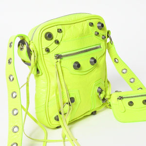 極美品 BALENCIAGA バレンシアガ ルカゴールXS ショルダーバッグ 719065 ネオンイエロー ラムスキン シルバー金具 中古 4a007862