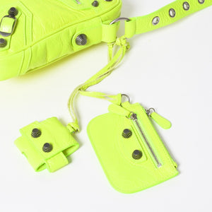 極美品 BALENCIAGA バレンシアガ ルカゴールXS ショルダーバッグ 719065 ネオンイエロー ラムスキン シルバー金具 中古 4a007862