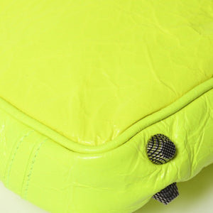 極美品 BALENCIAGA バレンシアガ ルカゴールXS ショルダーバッグ 719065 ネオンイエロー ラムスキン シルバー金具 中古 4a007862
