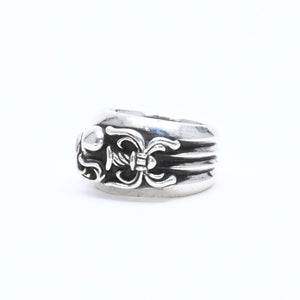 CHROME HEARTS クロムハーツ DAGGER HEART ダガーハート リング 指輪 重量約38.86g サイズ24号 925刻印 シルバー925 美品 中古 4a007981