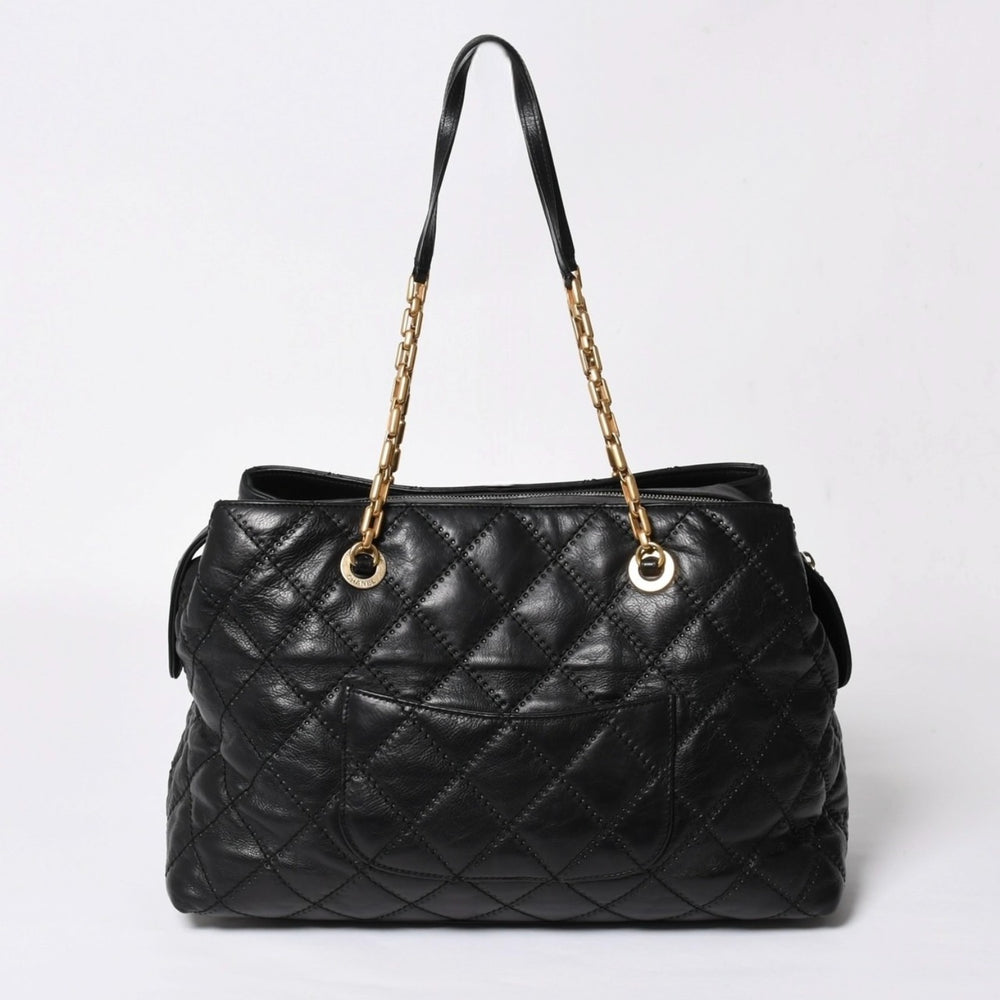極美品 CHANEL シャネル チェーントートバッグ 15番台 ココマーク マトラッセ レザー ブラック ゴールド金具 中古 4a007780
