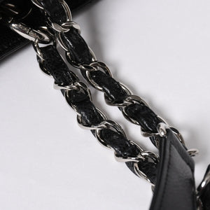 極美品 CHANEL シャネル GST チェーントートバッグ A50995 20番台 ブラック キャビアスキン シルバー金具 ココマーク 中古 4a007794