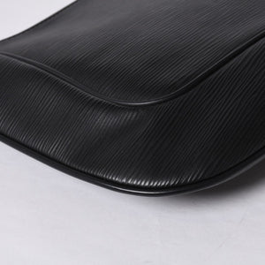 極美品 LOUIS VUITTON ルイヴィトン マッツィー ワンショルダーバッグ ハンドバッグ M58972 エピ ブラック 中古 4a000810