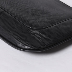 極美品 LOUIS VUITTON ルイヴィトン マッツィー ワンショルダーバッグ ハンドバッグ M58972 エピ ブラック 中古 4a000810