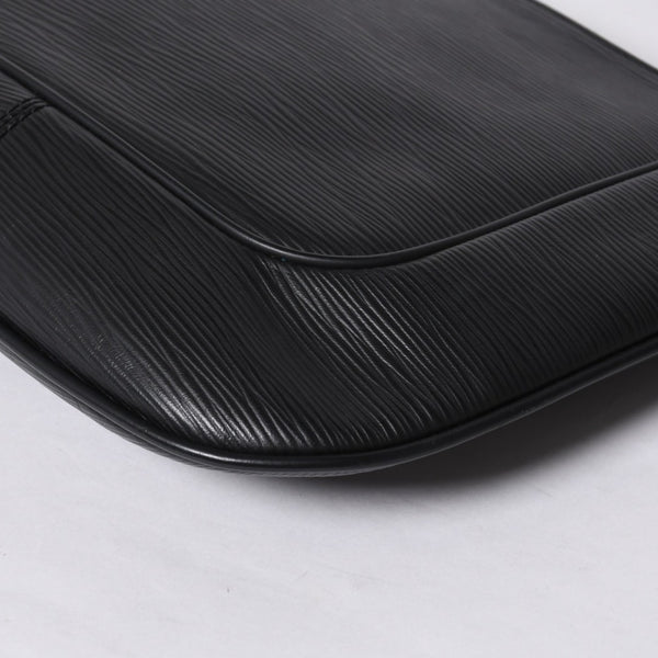 極美品 LOUIS VUITTON ルイヴィトン マッツィー ワンショルダーバッグ ハンドバッグ M58972 エピ ブラック 中古 4a000810