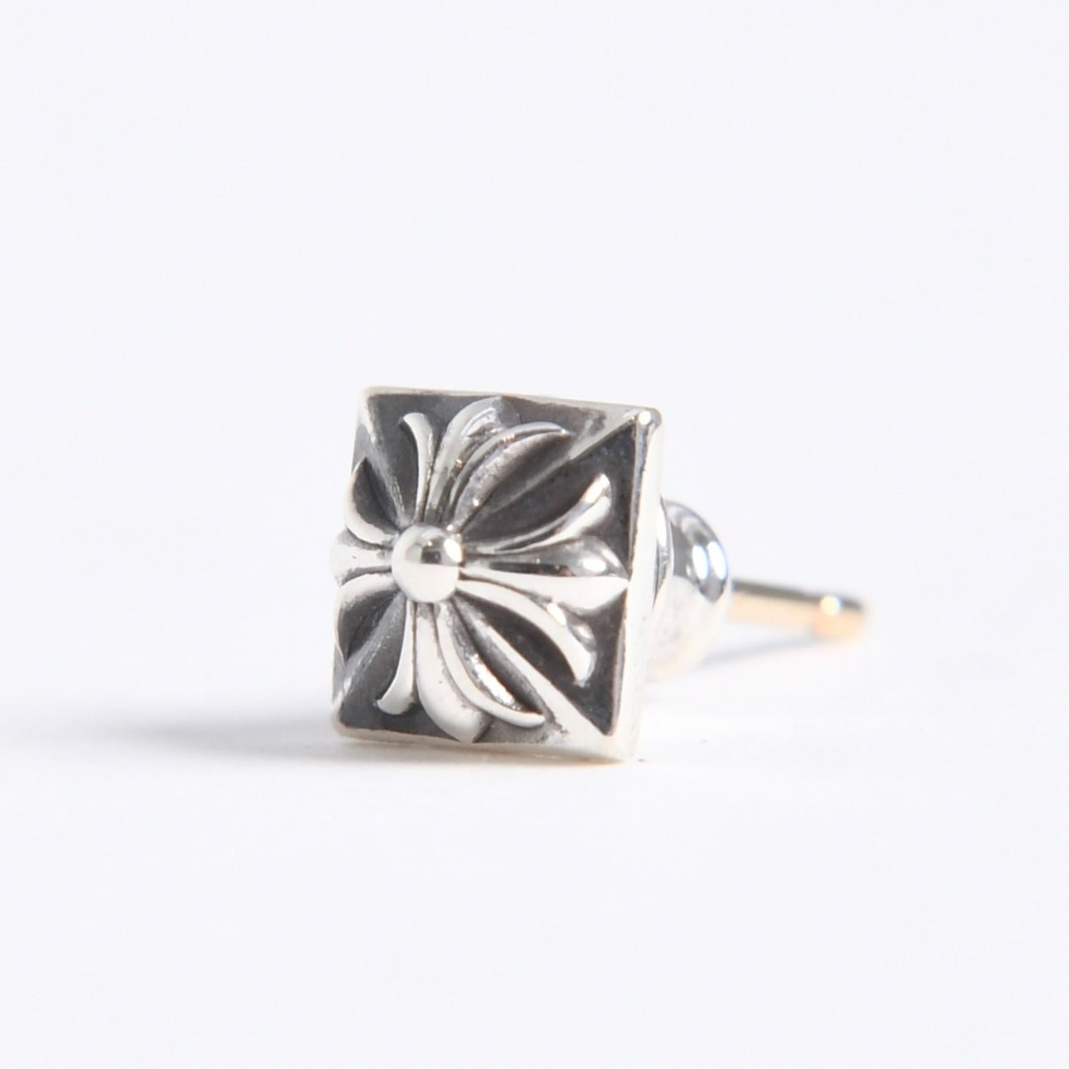 新品未使用 CHROME HEARTS クロムハーツ STUD PYRAMID PLS ピラミッド