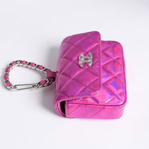 極美品 CHANEL シャネル バッグチャーム ランダム番台 ココマーク パテントレザー メタリックピンク 中古 4a007116