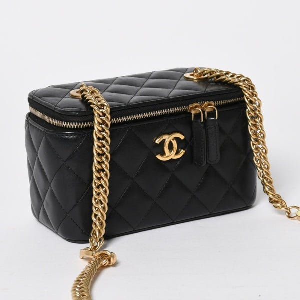 極美品 CHANEL シャネル バニティ チェーンショルダーバッグ ブラック ゴールド金具 ラムスキン ランダム番台 中古 4a008196