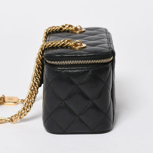 極美品 CHANEL シャネル バニティ チェーンショルダーバッグ ブラック ゴールド金具 ラムスキン ランダム番台 中古 4a008196