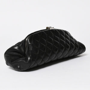 Very Good Condition CHANEL Clutch Bag Matelasse Black Lambskin Silver Hardware No. 13 Used 4a008197