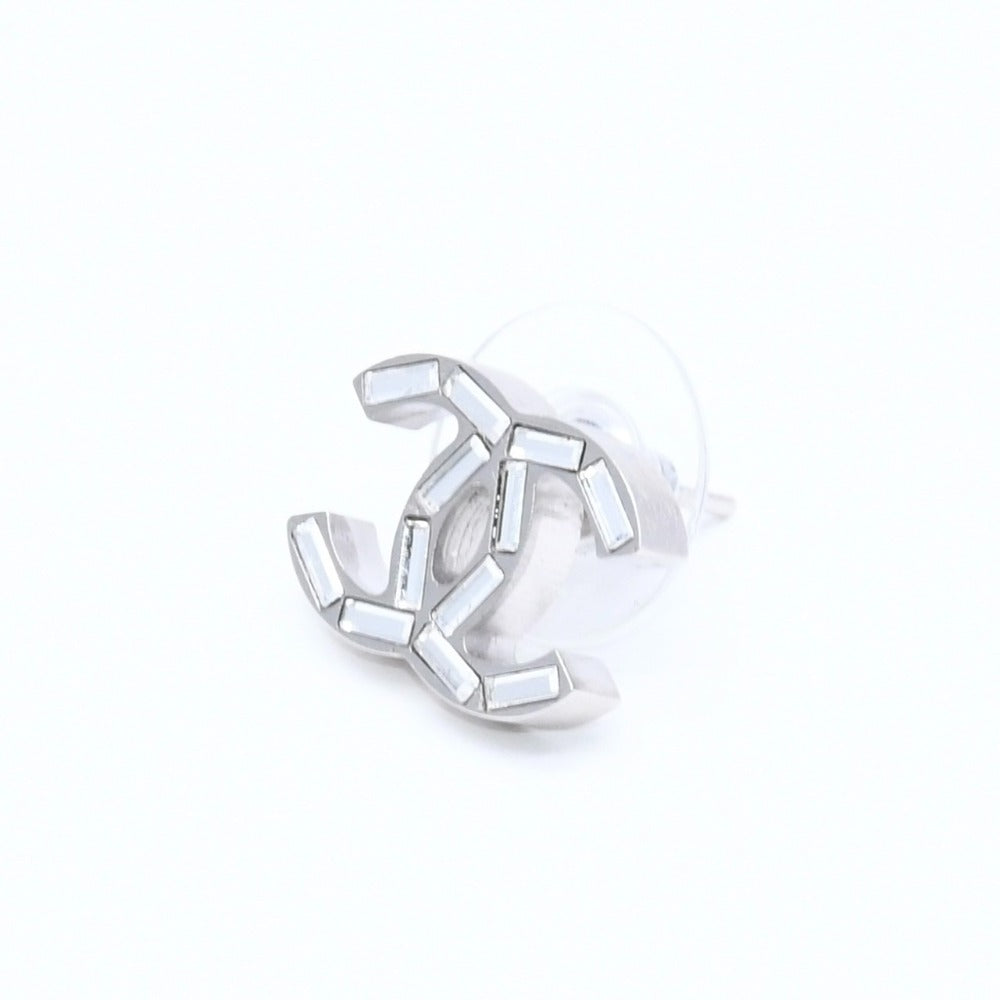 CHANEL シャネル ココマーク スタッドピアス 重量約3.98g B11P刻印 メタル シルバー ラインストーン 両耳用 美品 中古 4a007102
