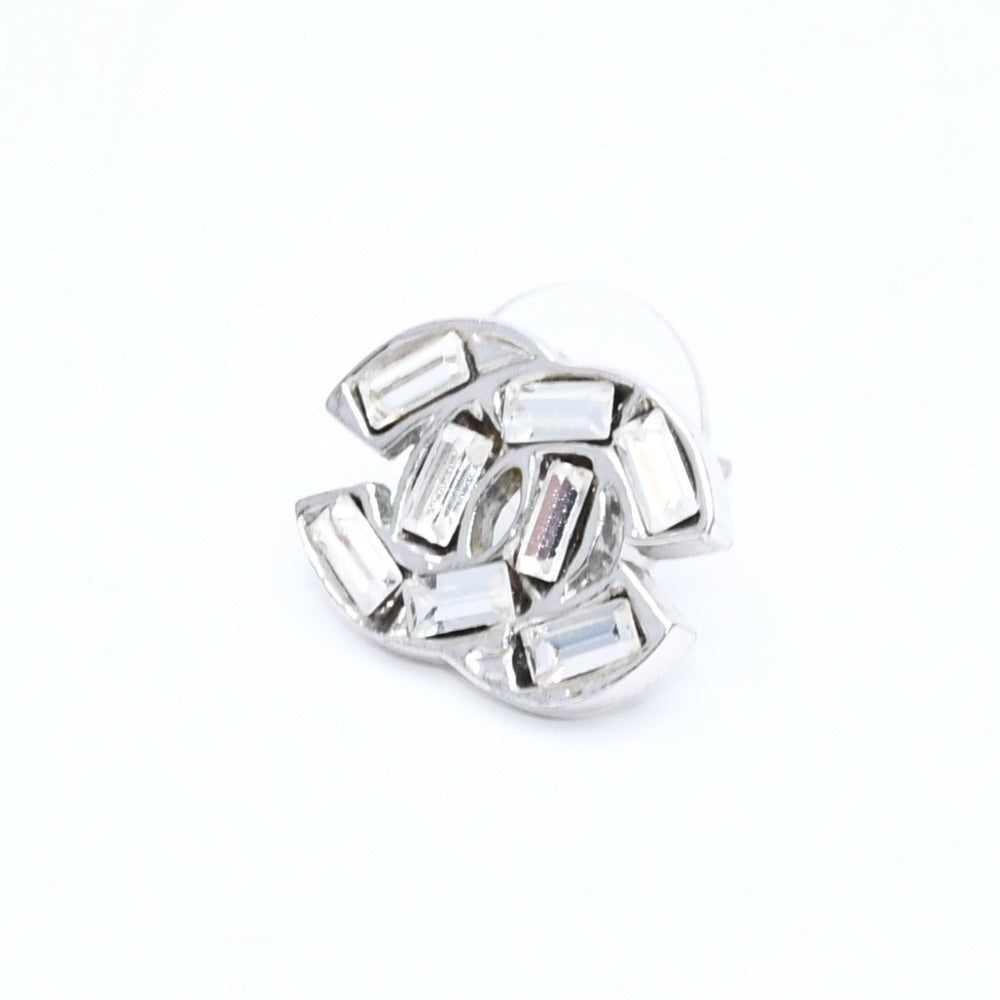 CHANEL シャネル ココマーク スタッドピアス 重量約4.36g 01P刻印 メタル シルバー ラインストーン 両耳用 美品 中古 4a007090