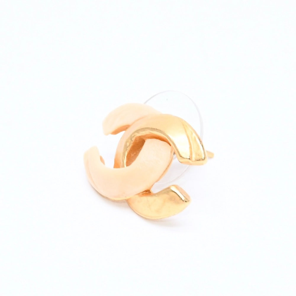 極美品 CHANEL シャネル ココマーク ピアス 重量約3.99g 00T刻印 GP メタル ゴールド アイボリー 両耳用 中古 4a007104