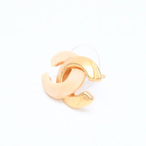 極美品 CHANEL シャネル ココマーク ピアス 重量約3.99g 00T刻印 GP メタル ゴールド アイボリー 両耳用 中古 4a007104