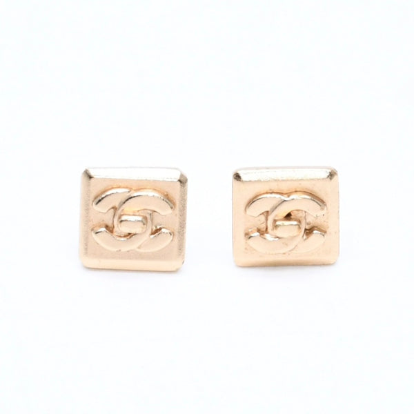 CHANEL シャネル ココマーク スクエア スタッドピアス 重量約2.07g 02A刻印 GP メタル ゴールド 両耳用 美品 中古 4a007103