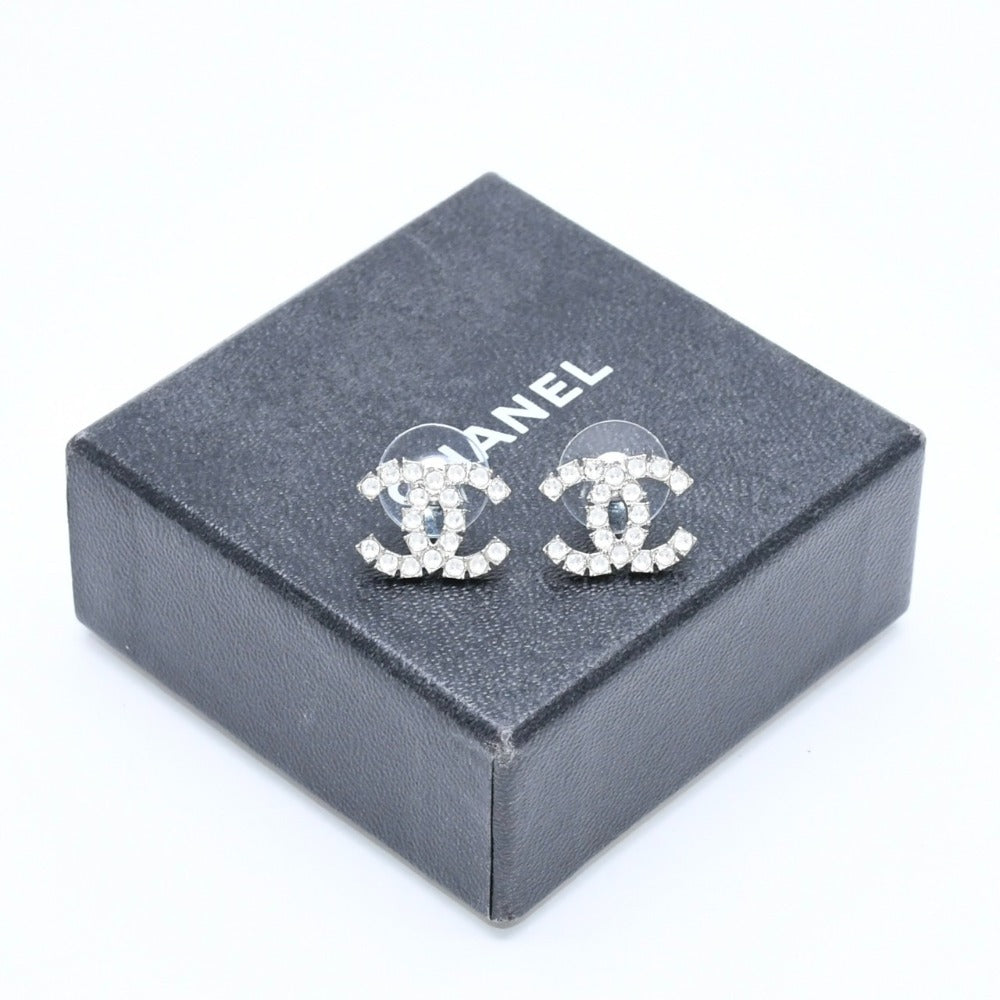 極美品 CHANEL シャネル ココマーク ピアス 重量約3.09g B20V刻印 メタル ラインストーン シルバー 両耳用 中古 4a007096