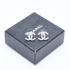 極美品 CHANEL シャネル ココマーク ピアス 重量約3.09g B20V刻印 メタル ラインストーン シルバー 両耳用 中古 4a007096