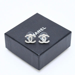 極美品 CHANEL シャネル ココマーク スタッドピアス 重量約2.67g 10A刻印 メタル ラインストーン シルバー 両耳用 中古 4a007091