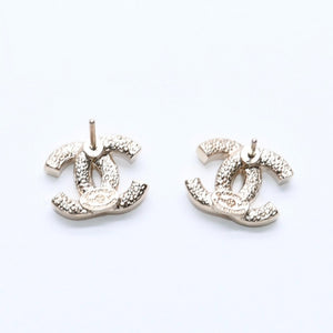 極美品 CHANEL シャネル ココマーク スタッドピアス 重量約2.68g F18V刻印 GP メタル ラインストーン ゴールド 両耳用 中古 4a007082