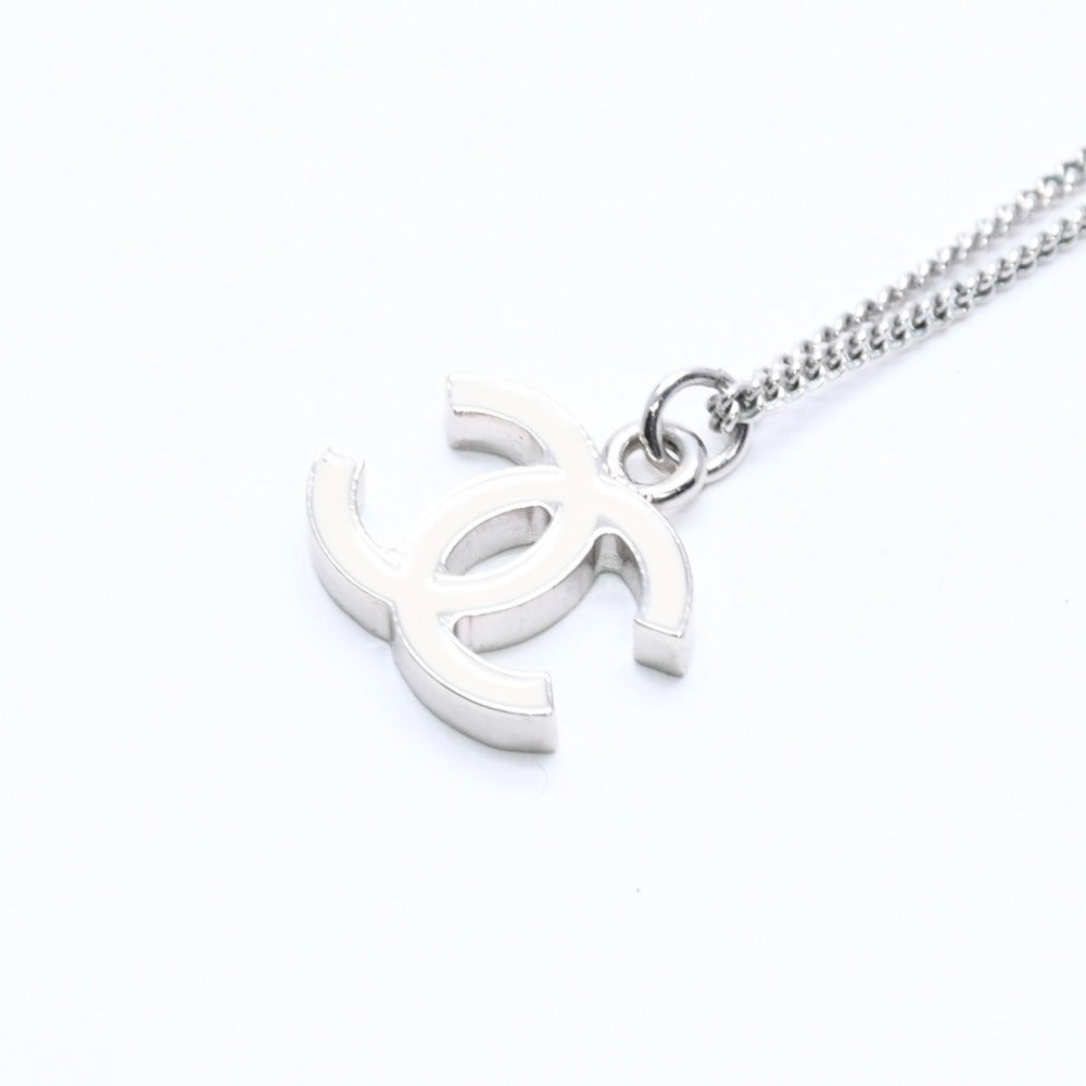 極美品 CHANEL シャネル ココマーク ネックレス 重量約5.77g 05V刻印 GP メタル ラインストーン 全長約43.0cm 中古 4a007105