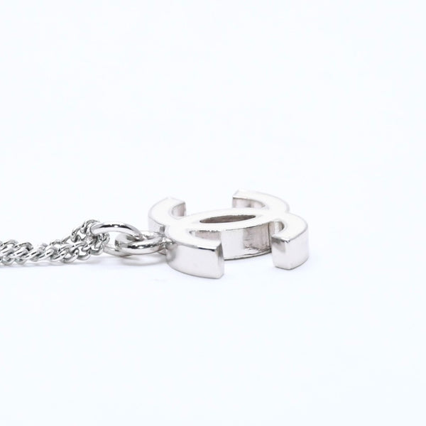 極美品 CHANEL シャネル ココマーク ネックレス 重量約5.77g 05V刻印 GP メタル ラインストーン 全長約43.0cm 中古 4a007105