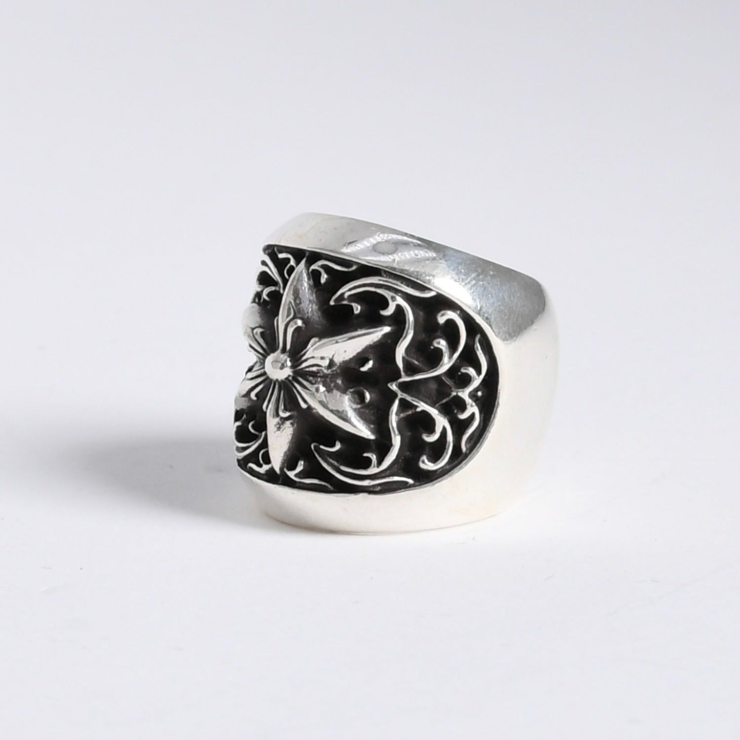 極美品 CHROME HEARTS クロムハーツ CLASSIC OVAL STAR クラシック