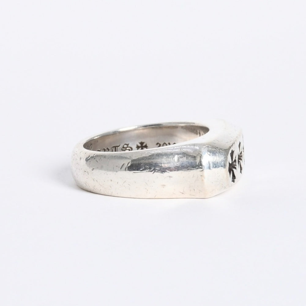 CHROME HEARTS LI'L PJ 3CH PLUS RING LIL PJ 3CH Plus Ring Weight approx. 17.16g Size 19 Silver 925 Good Condition Used 4a008135